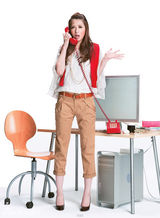 组图：日本模特宫田聪子示范89款秋季服饰搭配