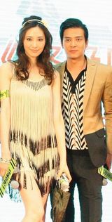 幻灯图：吴佩慈新戏演绎职场生存道 戏外被幸福轰炸