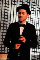 幻灯组图：华语榜中榜成都揭幕 潘玮柏张靓颖站台