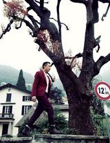 组图：邓超登《ELLE MEN睿士》封面 展示率性本色