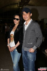 组图：梁朝伟对刘嘉玲戛纳称后有信心