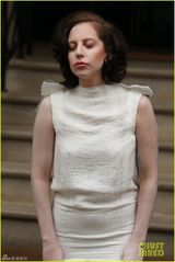 组图：Gaga泪痕妆真空凸点疑胸部下垂