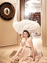 组图：黄小蕾时尚大片尽显复古魅惑