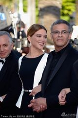 组图：《阿黛尔的生活》主创蕾雅-赛杜白裙亮相