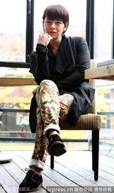 组图：韩星张根硕帅气拍写真 虎纹裤子霸气外露