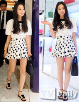 组图：Wonder Girls昭熙俏皮短裤秀美腿