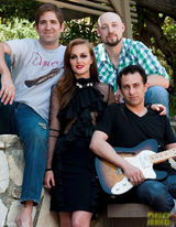 高清图：莉顿-梅斯特将出专辑黑衣红唇性感诱人