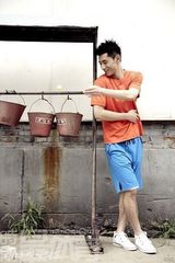 组图：血性藏獒张继科展男性阳刚魅力