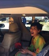 粉丝探班拍郑爽近照 神似唐嫣加金莎(图)