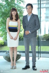 组图：魏蔓出演芭蕾女伶 姚元浩搭腔被问劈腿