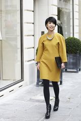 组图：许茹芸巴黎街拍 不同造型尽显天后气质