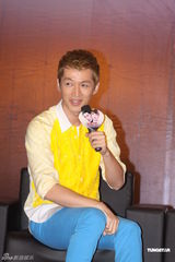 组图：胡歌容祖儿《华丽之后》揭露娱乐圈秘闻