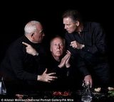 组图:好莱坞大牌合作模仿达芬奇《最后的晚餐》