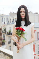 组图：尚雯婕MV曝短发造型女扮男装