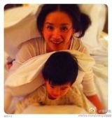 组图：潘粤明董洁被曝分居 微博记录曾经甜蜜生活