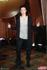 组图：吉他怪杰蒋卓嘉发片 创作受萧亚轩青睐