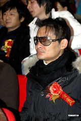 高清组图：女高音歌唱家宋丽华出辑张亚东捧场