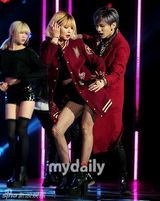 组图：Trouble Maker贴身辣舞惹火夺冠泪流满面