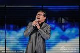 组图：刘欢再登春晚演唱原创歌曲《大爱》