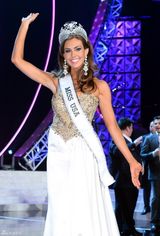 组图：2013美国小姐冠军出炉 25岁会计师问鼎