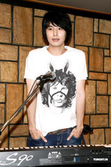 幻灯组图：旺福乐团打造“乡春之旅” 严爵变身牛仔