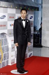 高清组图：群星闪耀2012首尔电视剧颁奖礼红地毯