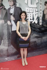 组图：郑少秋新剧与邵美琪激吻 陈豪陈茵媺避忌