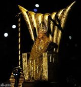 组图：麦当娜埃及艳后造型登场超级碗歌舞秀