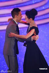 幻灯：香港金像奖现场 惠英红凭《心魔》获影后