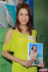 组图：钟嘉欣有意拍怀孕写真作珍藏