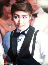 组图：天海佑希46岁生日 宝冢男角剧照大放送