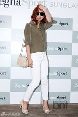 组图：孙丹菲金载沅等戴墨镜出席活动