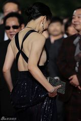 组图：电影金马奖红毯群星云集 女星性感华服斗艳