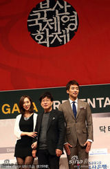 组图：电影《医生》见面会金昌完裴素恩亮相