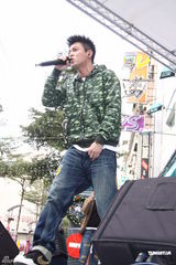 高清组图：陈冠希发新碟 不求销量只望被倾听心声