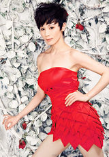 组图：石小群短发写真曝光 尽显妙灵妩媚