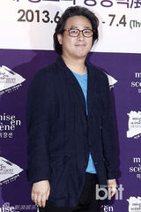 组图：申敏儿刘亚仁等助阵短篇影展开幕式