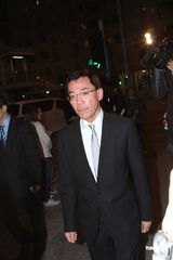 组图：邓光荣头七祭奠仪式 张学友陈宝珠等好友出席