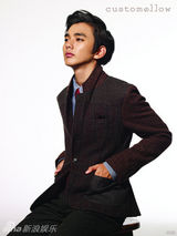 组图：俞承浩拍时尚写真 从少年变身熟男显魅力