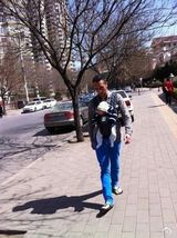 组图：盘点明星有爱亲子照 小S搞怪蔡少芬创意十足