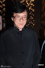 组图：曾志伟庆五十八岁生日 成龙等众好友出席