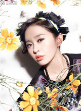 组图：孙耀琦时尚大片 娇艳红唇演绎花样风采