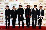 高清组图：韩团2NE1Beast等亮相Melon音乐颁奖礼