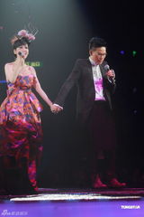 组图：周慧敏红馆个唱落幕 嘉宾阵容强大 