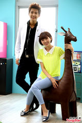 组图：炎亚纶为郭雪芙做心肺复苏 遭粉丝威胁