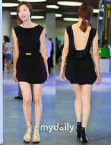 组图：宋承宪Rain出席活动 宋允儿申世京黑白配