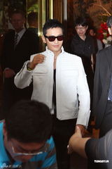 组图：黄晓明台湾出席活动称最迟40岁结婚