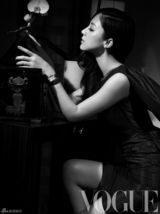 组图：董璇VOGUE黑白大片 彰显极致女性魅力