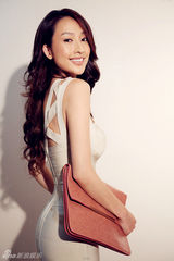 组图：张俪《我愿意》曝定妆照 尽显性感妩媚