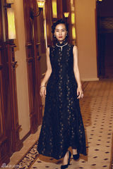 组图：邬君梅优雅旗袍写真 用灵魂演绎中国女人